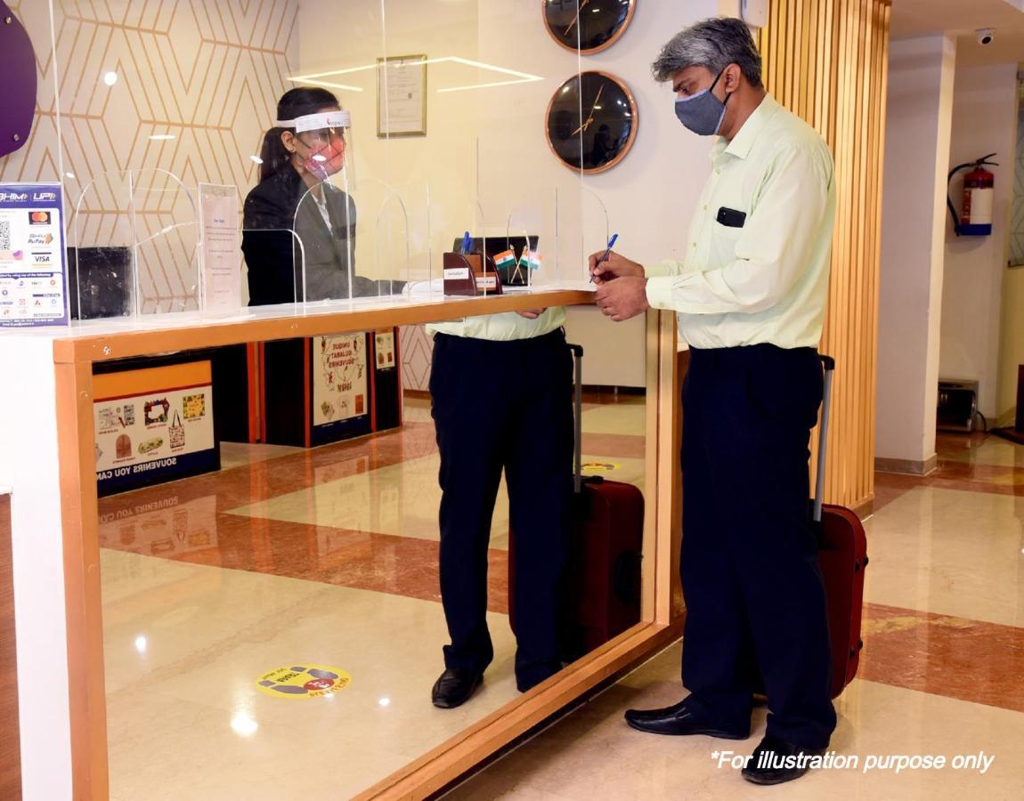 Hotel O K R Resdiancy Near Botanic Garden Of Indian Republic Noida Exterior photo